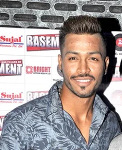Hardik Pandya Photo by Bollywood Hungama / Wikimedia Commons / CC BY 3.0