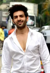 Kartik_Aaryan Photo by Bollywood Hungama, licensed under CC BY 3.0 with permission confirmed via Wikimedia VRT.